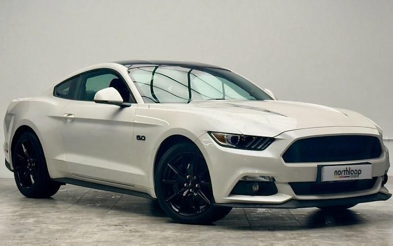 White Used 2017 Ford Mustang GT Coupe | £31,995 (Fair price) - Image 1/4