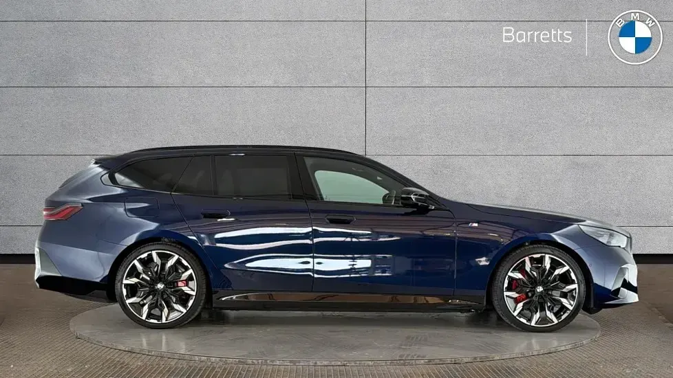 Used BMW i5 Comfort Edition 436 kW (593 HP) 2026 Blue Estate