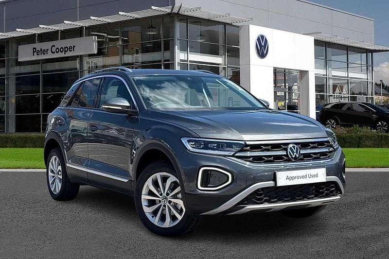 Grey New 2025 VW T-Roc Style SUV | £27,990 (Good price) - Image 1/4