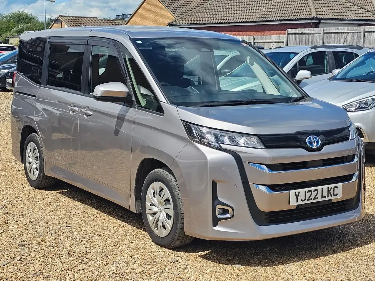 Used Toyota Noah 2022 Silver MPV