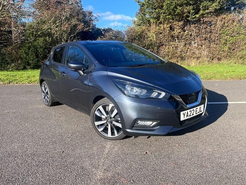 Begagnad Nissan Micra Tekna 92 HK (67 kW) 2022 Grå Halvkombi