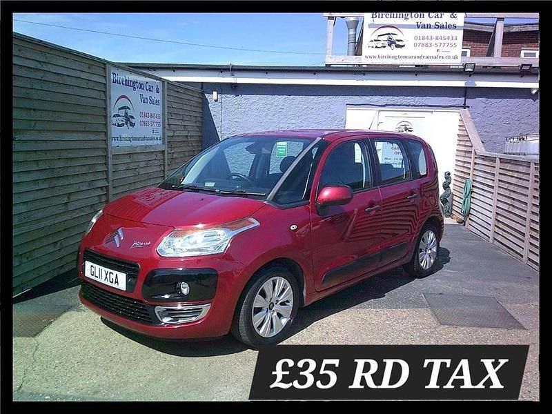 Red Used 2011 Citroën C3 Picasso MPV | £4,495 (Fair price) - Image 1/4