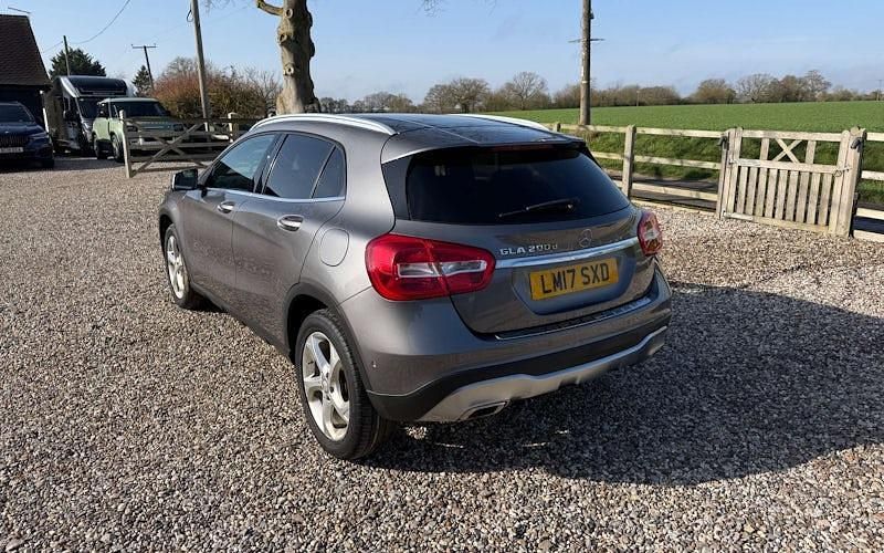 Used Mercedes GLA200 Executive 136 HP (100 kW) 2019 SUV