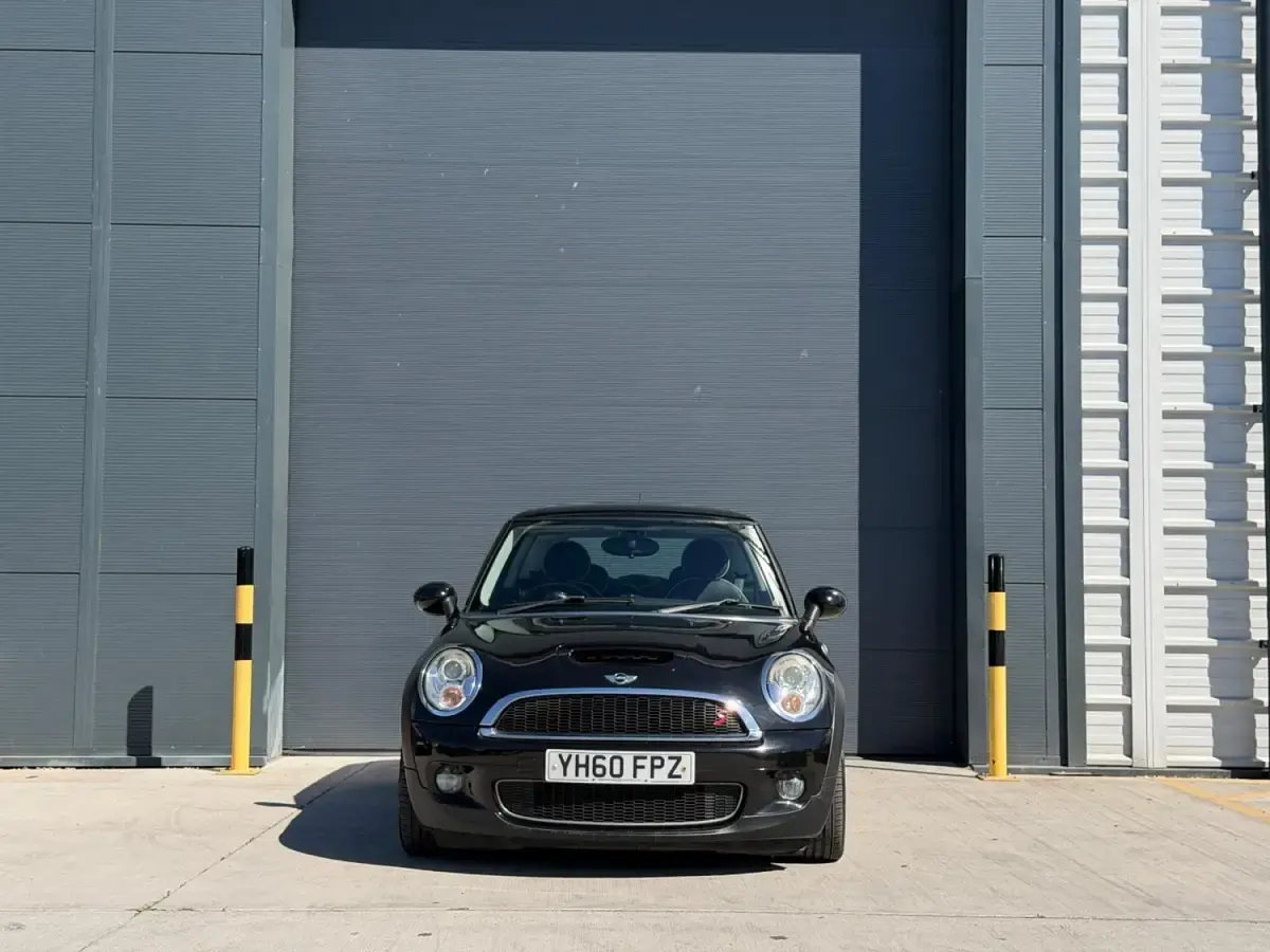 Używany Mini Cooper S Hatch 184 KM (135 kW) 2010 Czarny Hatchback