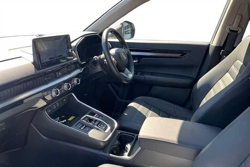 Platinum white Used 2024 Honda CR-V Advance SUV | £35,495 (Fair price) - Image 1/3
