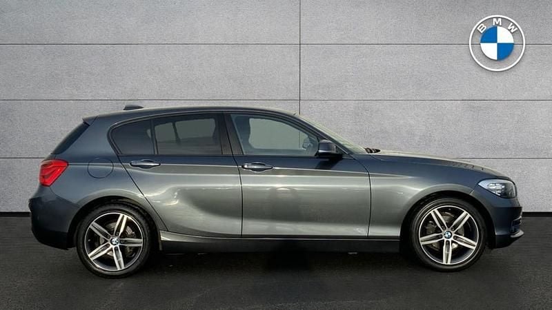 Used BMW 118 Sport Line 134 HP (98 kW) 2019 Grey Hatchback