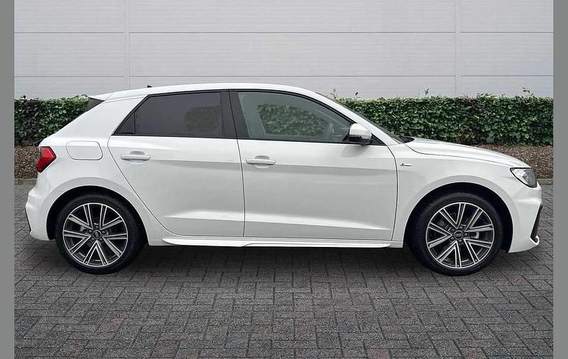 Used Audi A1 S-Line 113 HP (83 kW) 2025 White SUV