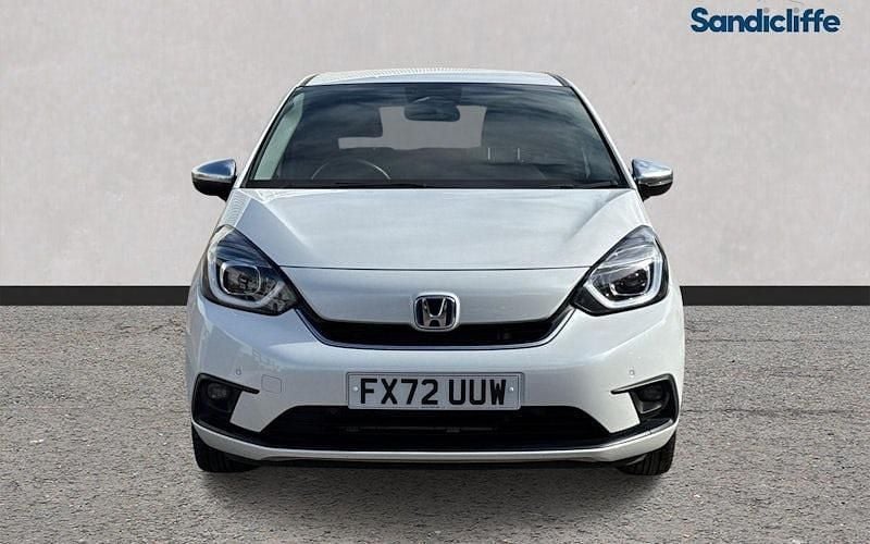 Used Honda Jazz Hybrid 109 HP (80 kW) 2022 White Hatchback