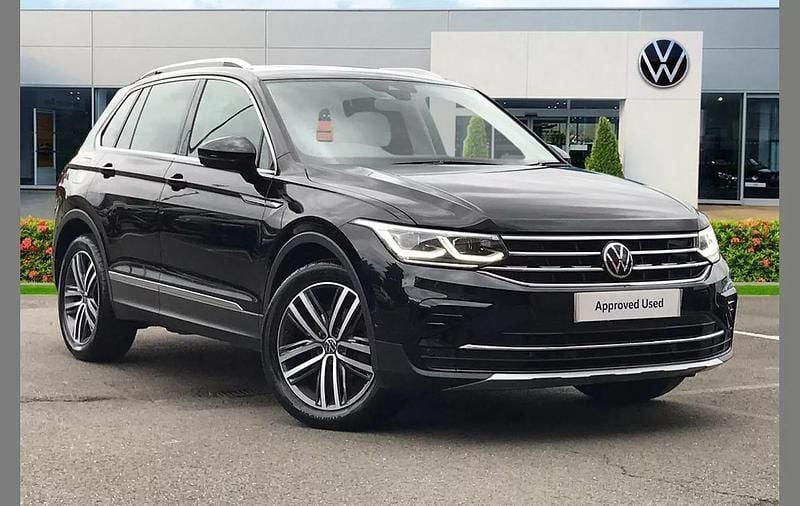 Black Used 2021 VW Tiguan Elegance SUV | £25,999 (A bit pricey) - Image 1/4
