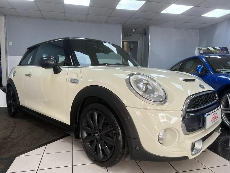 Used Mini Cooper S Hatch 192 HP (141 kW) 2014 White Hatchback