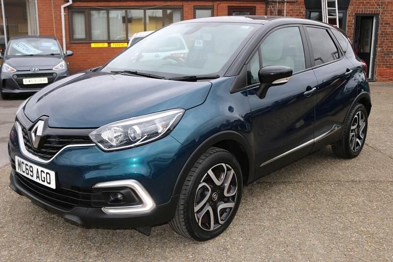 Used Renault Captur Iconic 2020 Blue/black SUV