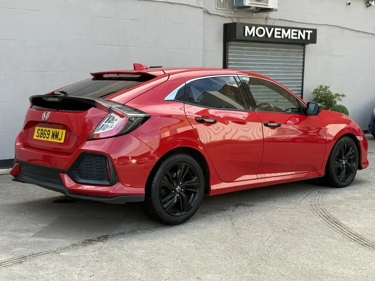 Used Honda Civic EX 126 HP (92 kW) 2020 Red Hatchback