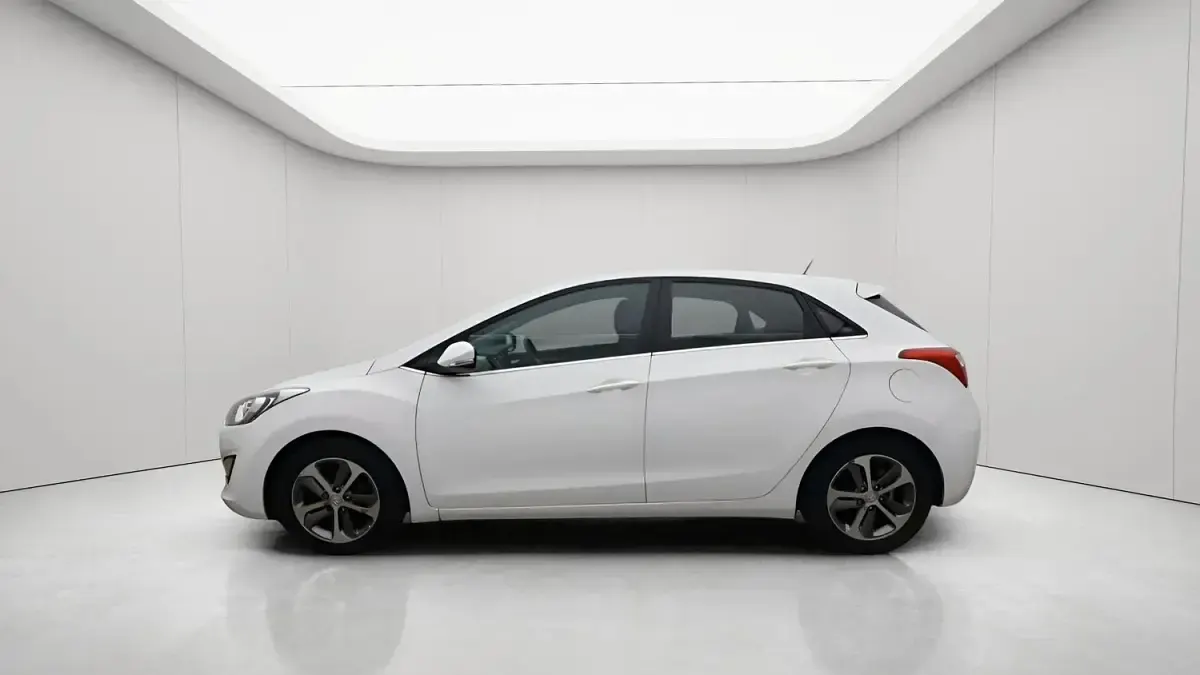 Used Hyundai i30 SE 2015 White Hatchback