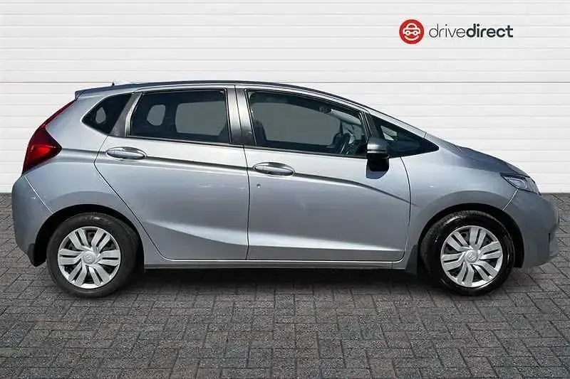 Second-hand Honda Jazz S 102 CP (75 kW) 2017 Argintiu Hatchback
