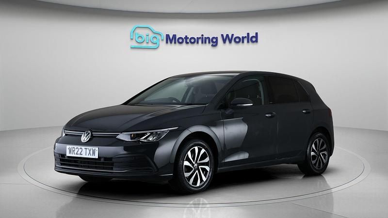 Second-hand VW Golf VIII Active 128 CP (94 kW) 2022