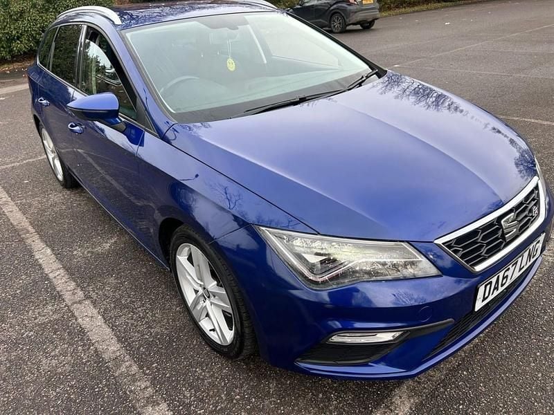 Used Seat Leon FR 150 HP (110 kW) 2017 Blue Estate