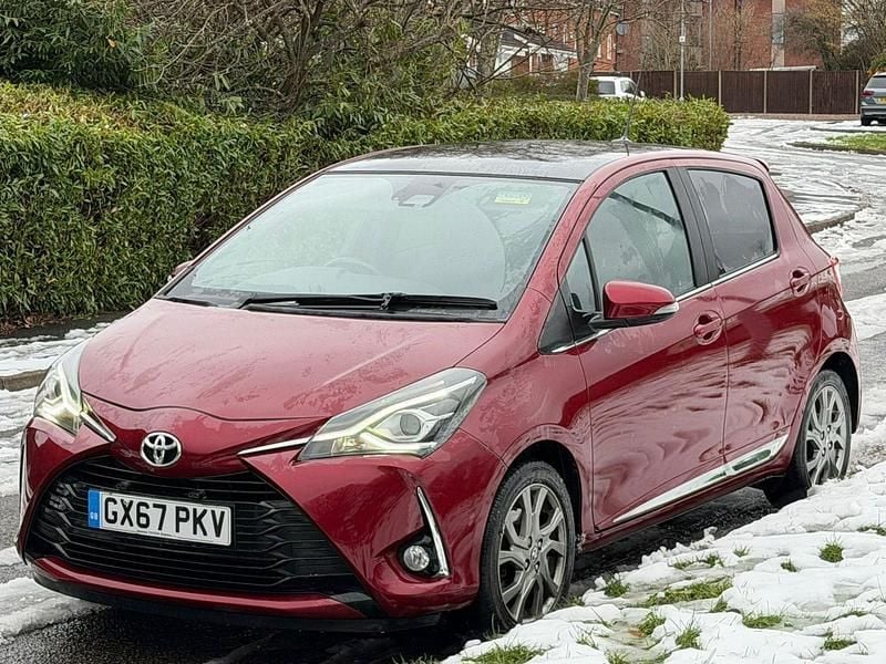 Used Toyota Yaris 2017 Red Hatchback