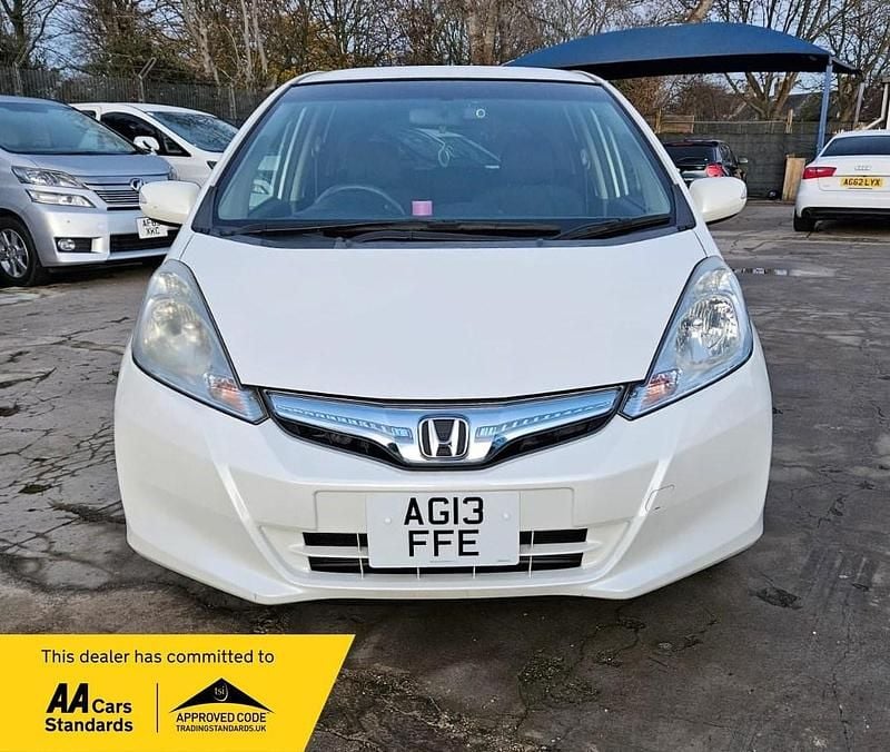 White Used 2025 Honda Fit Hybrid Hatchback | £5,799 (Fair price) - Image 1/4