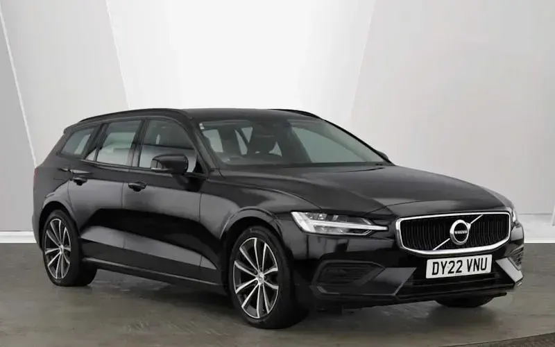 Used Volvo V60 Momentum 163 HP (119 kW) 2021 Estate