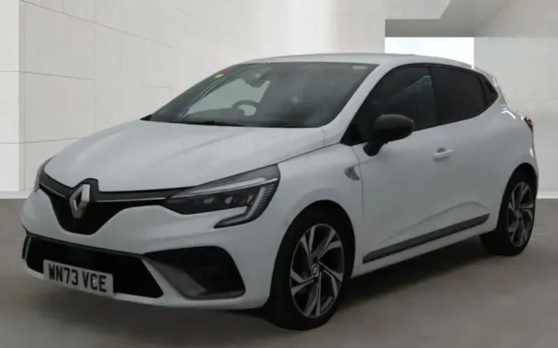 Used Renault Clio RS Line 90 HP (66 kW) 2023 White Hatchback