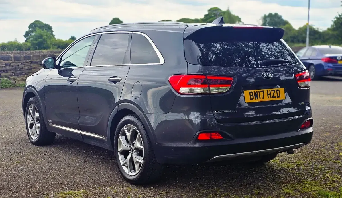 Used Kia Sorento 197 HP (144 kW) 2017 Grey SUV