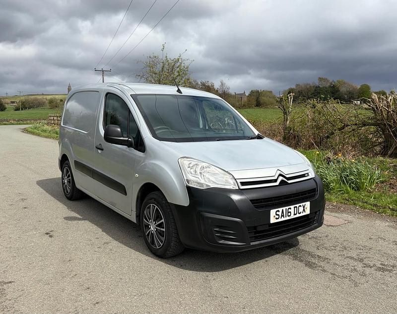 Używany Citroën Berlingo 75 KM (55 kW) 2016 Srebrny Minivan