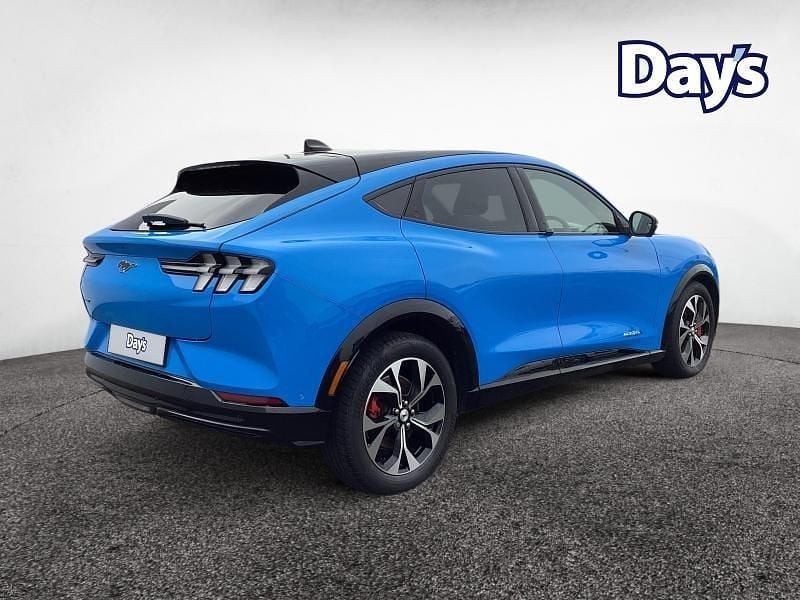 Used Ford Mustang Mach-E Extended Range 258 kW (351 HP) 2022 Blue SUV