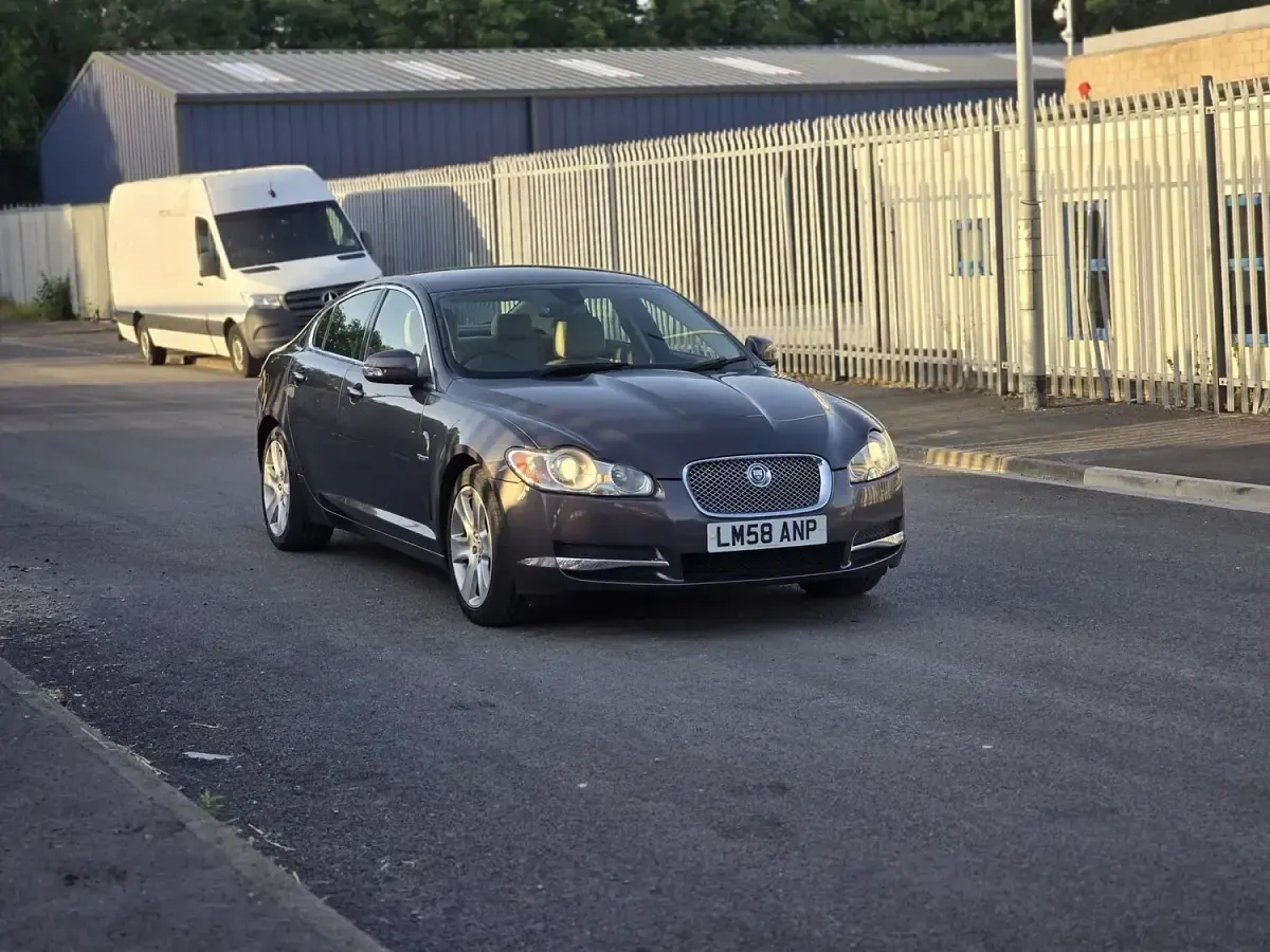 Used Jaguar XF Premium Luxury 207 HP (152 kW) 2008 Grey Sedan