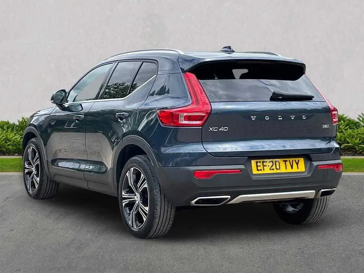 Used Volvo XC40 Inscription 190 HP (139 kW) 2020 Blue SUV