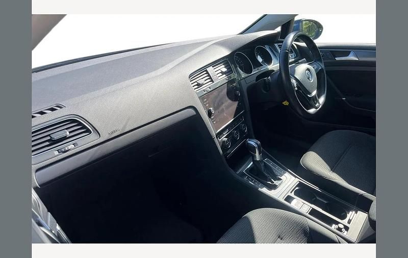 Used VW e-Golf 99 kW (135 HP) 2019 Blue Hatchback