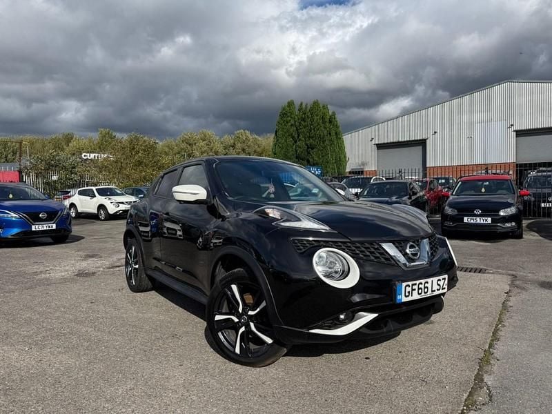 Black Used 2017 Nissan Juke N-Vision SUV | £4,795 (Good price) - Image 1/4