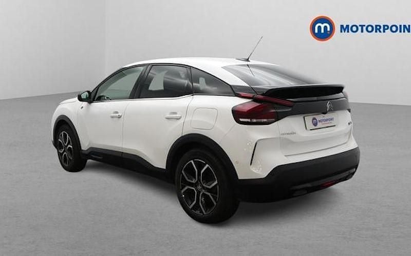 Used Citroën e-C4 Shine 100 kW (136 HP) 2021 White Hatchback