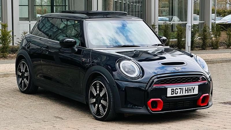 Blue/black Used 2021 Mini Cooper S Exclusive Hatchback | £15,490 (Super price) - Image 1/4