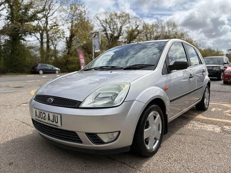 Used Ford Fiesta Zetec 80 HP (58 kW) 2002 Silver Hatchback