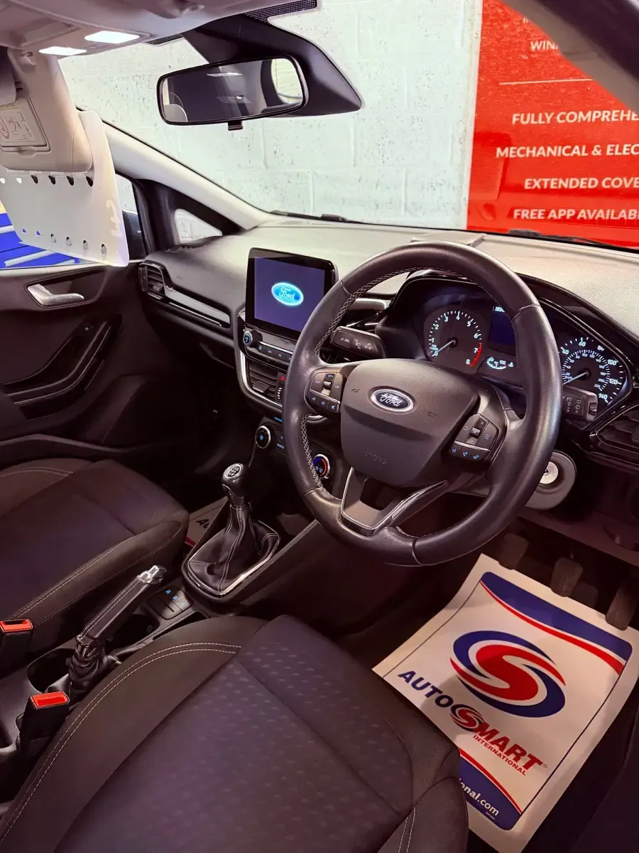 Used Ford Fiesta Zetec 70 HP (51 kW) 2018 Blue Hatchback