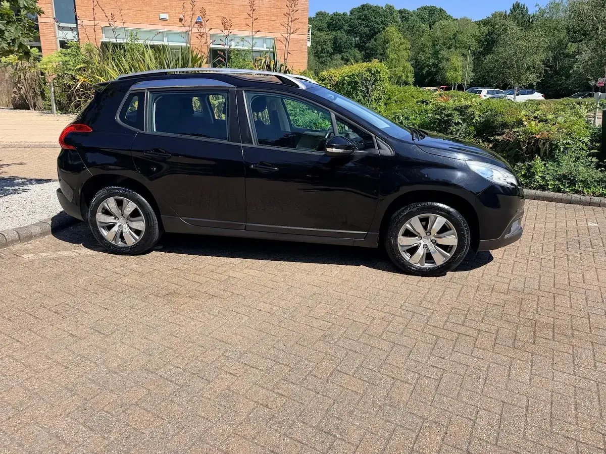 Used Peugeot 2008 Active 82 HP (60 kW) 2015 Black SUV