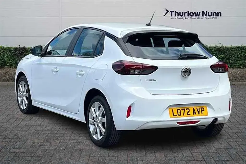 Used Vauxhall Corsa Design Edition 75 HP (55 kW) 2022 Jade white Hatchback