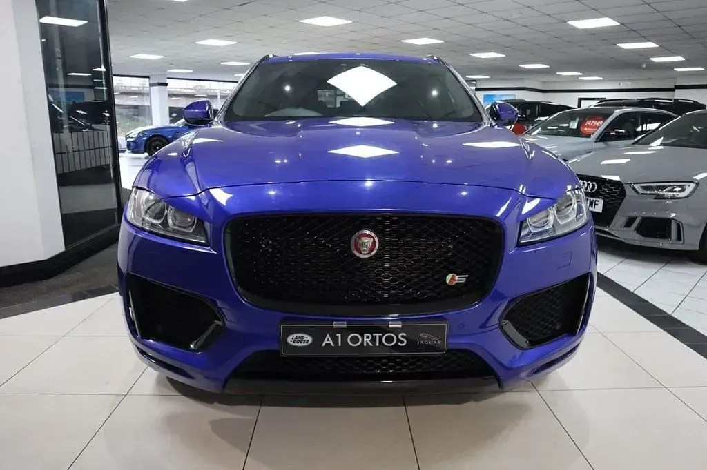 Used Jaguar F-Pace S 300 HP (220 kW) 2019 Blue SUV