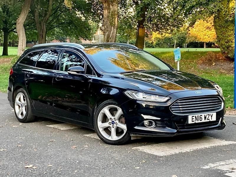 Used Ford Mondeo Titanium 160 HP (117 kW) 2016 Black Estate