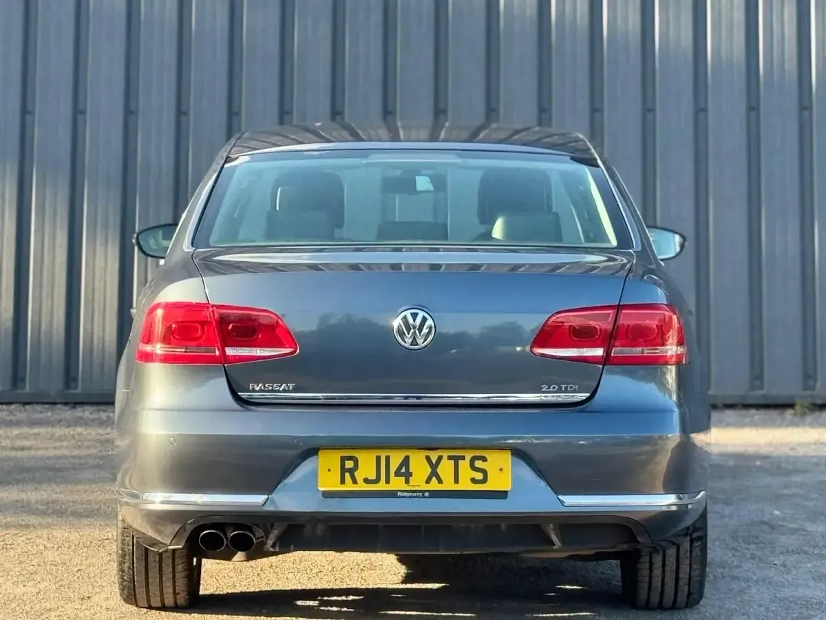 Used VW Passat Executive 2014 Grey Sedan