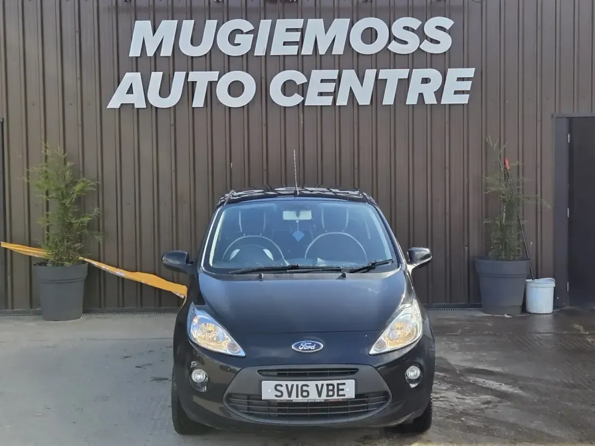 Begagnad Ford Ka Zetec 69 HK (50 kW) 2016 Svart Halvkombi