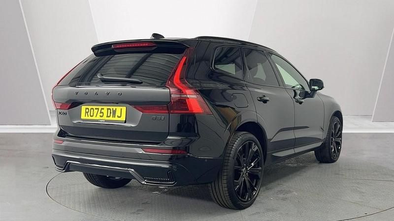 Used Volvo XC60 Plus 247 HP (181 kW) 2025 Black SUV