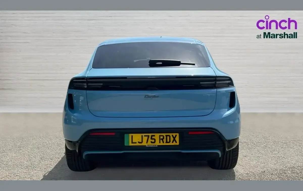 Used Porsche Macan Turbo 469 kW (639 HP) 2025 Blue SUV
