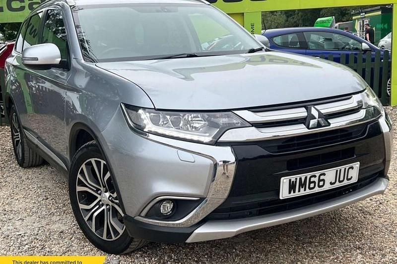 Silver Used 2016 Mitsubishi Outlander SUV | £8,900 (A bit pricey) - Image 1/1