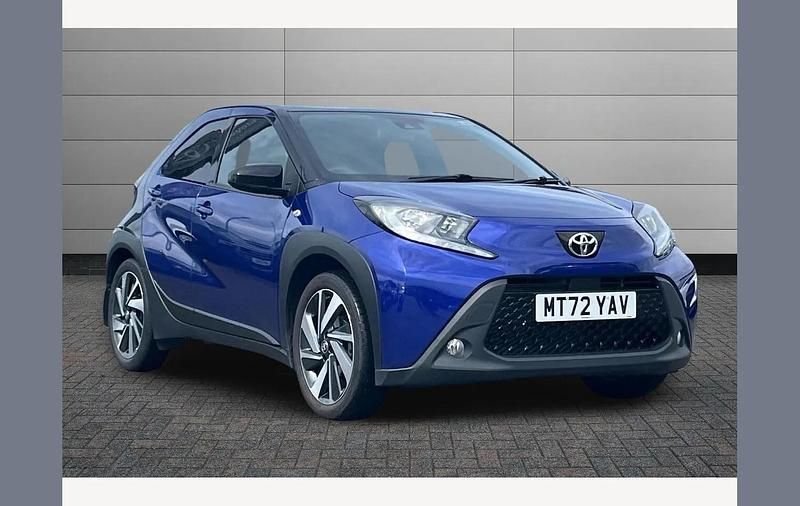 Used Toyota Aygo X 72 HP (52 kW) 2022 Blue SUV