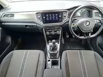 Used VW T-Roc Design 115 HP (84 kW) 2019 White SUV