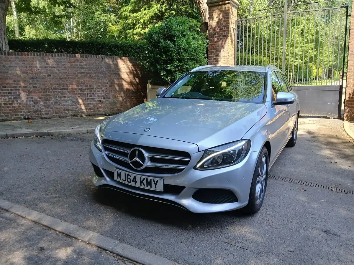 Used Mercedes C200 184 HP (135 kW) 2014 Iridium silver metallic Estate