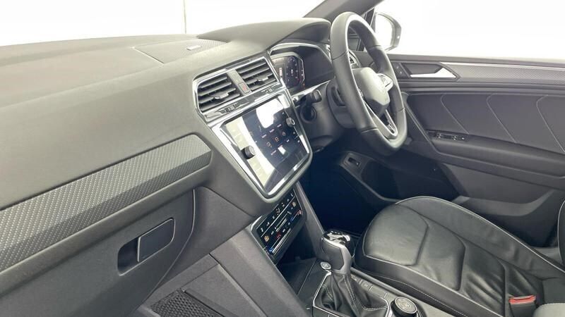 Image 2/4