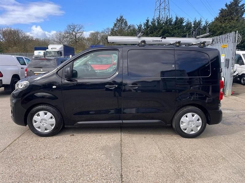 Second-hand Peugeot Expert 2019 Negru Van