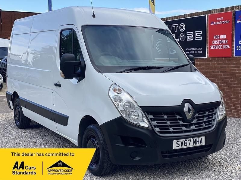 White Used 2017 Renault Master Business Van | £9,990 (A bit pricey) - Image 1/3